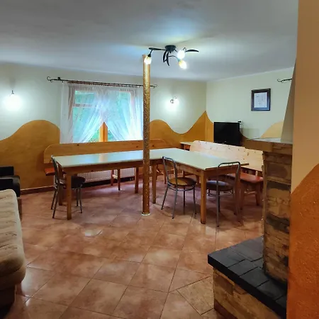 Wilcza Jama Hostel Downary-Plac