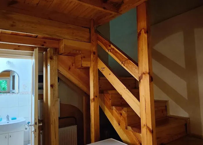 Hostel Wilcza Jama Downary-Plac