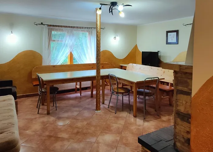 Wilcza Jama Hostel Downary-Plac